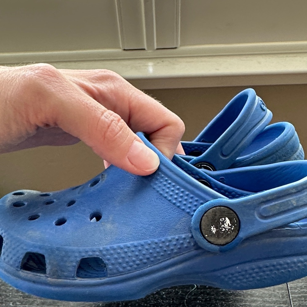 Kids Blue Clogs - Picture 3 of 4